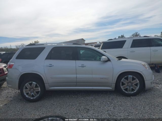 GMC Acadia Denali Image 10