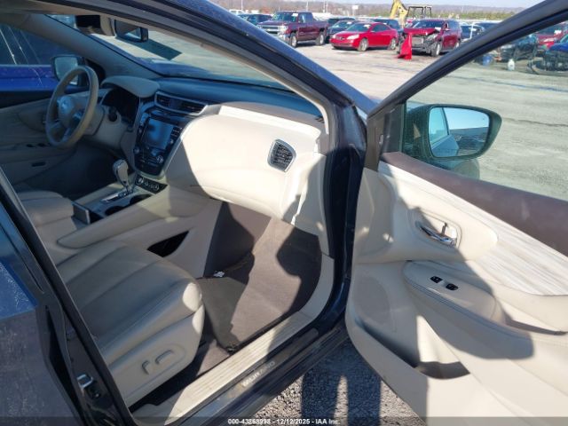 Nissan Murano Platinum Image 4