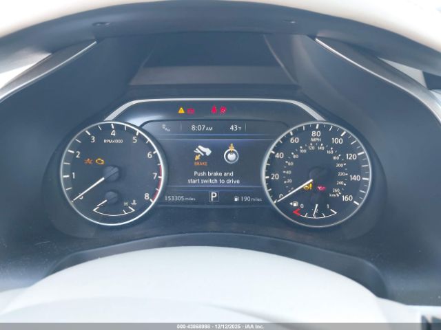 Nissan Murano Platinum Image 9