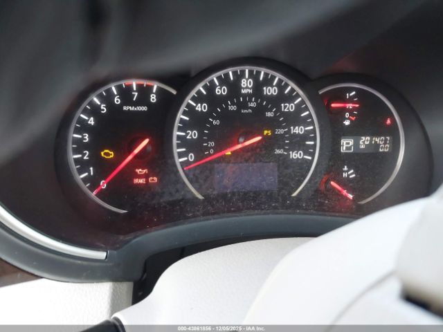 Nissan Quest Image 3