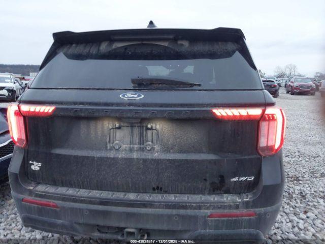 Ford Explorer St-line Image 16