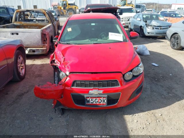 Chevrolet Sonic Lt Auto Image 14