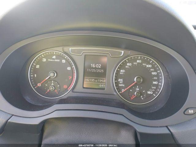 Audi Q3 2.0t Premium Image 10