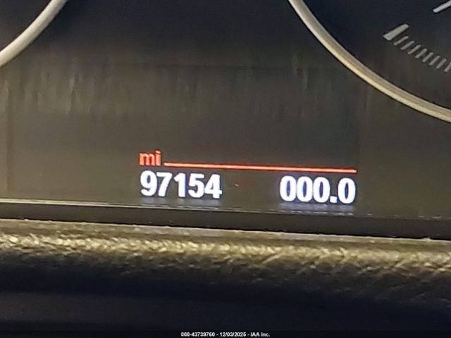 BMW 3 Series Image 14