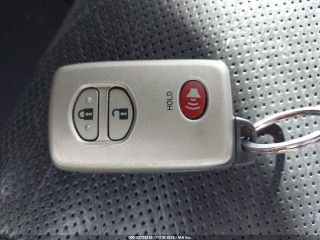 Toyota 4Runner Limited Image 13