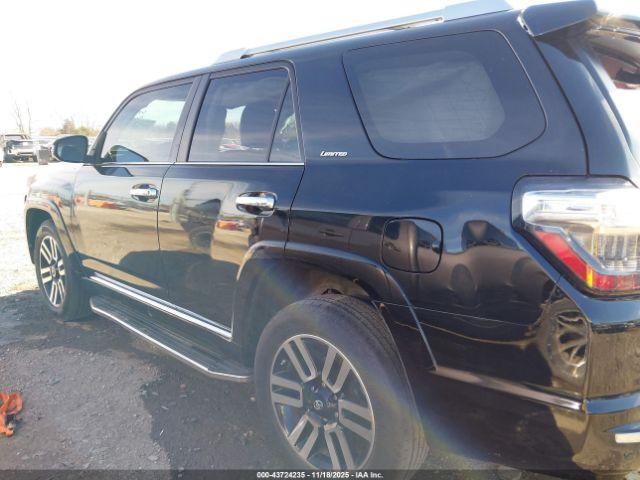 Toyota 4Runner Limited Image 16