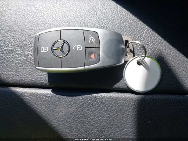 Mercedes-Benz GLC Suv Image 10