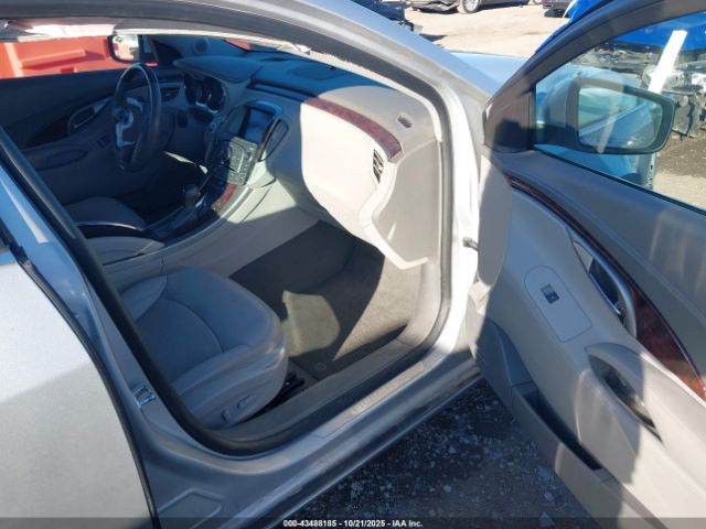 Buick LaCrosse Cxs Image 4