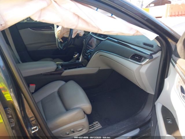 Cadillac XTS Luxury Image 7