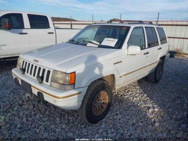 Jeep Grand Cherokee Image 3