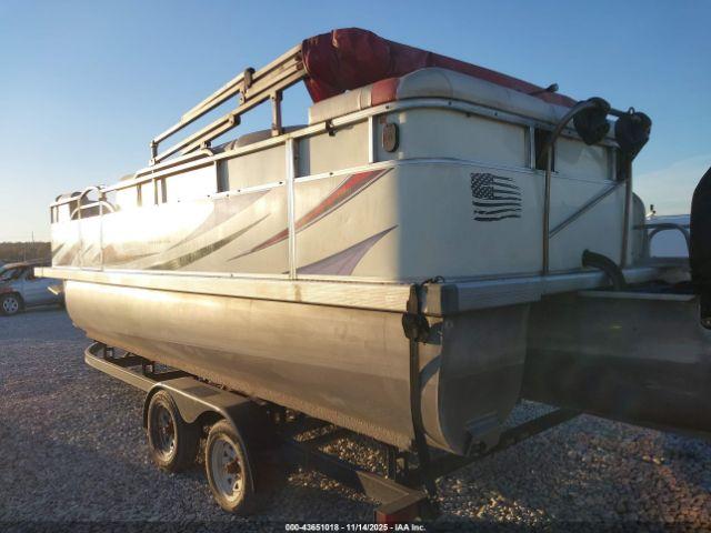 Voyager Other Image 8