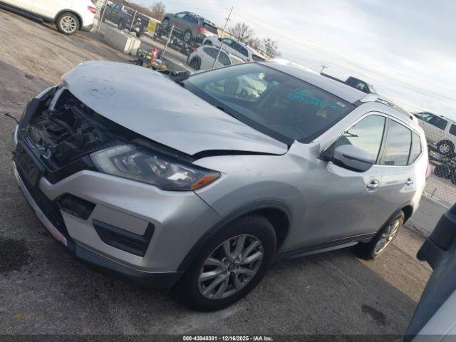 Nissan Rogue Sv Image 13