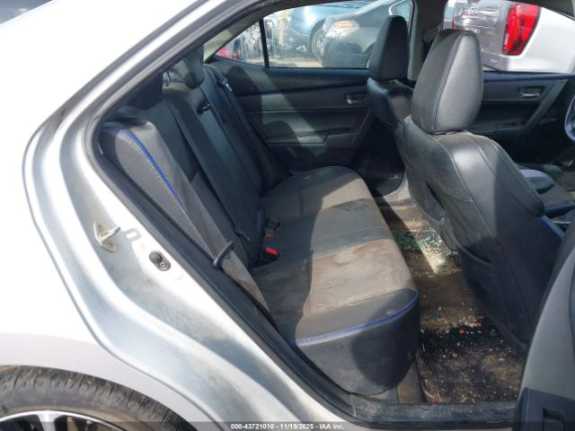 Toyota Corolla Se Image 7