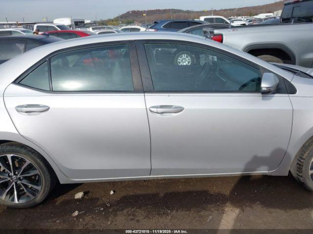 Toyota Corolla Se Image 13