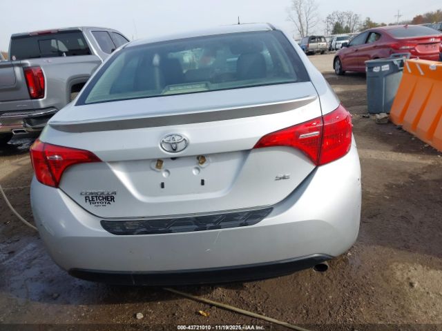 Toyota Corolla Se Image 11