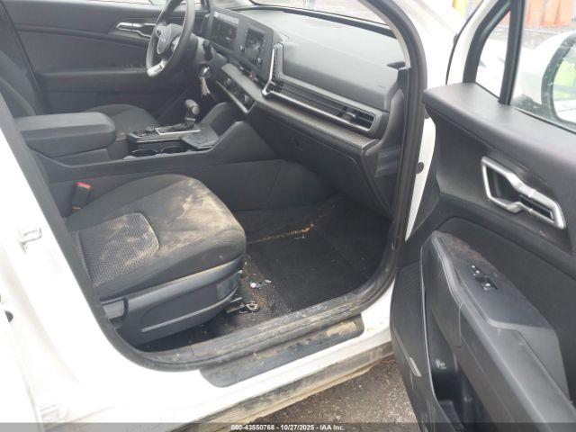 Kia Sportage Lx Image 2