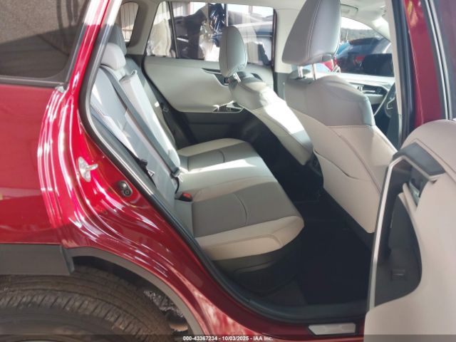 Toyota RAV4 Limited Image 11