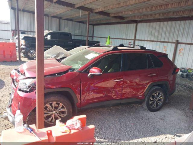 Toyota RAV4 Limited Image 4