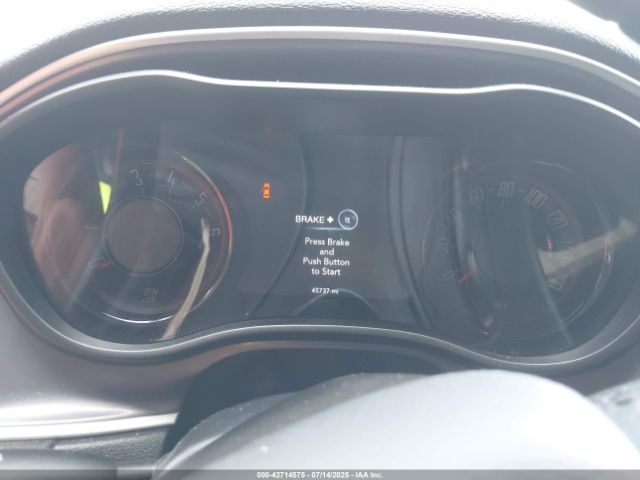 Dodge Challenger Sxt Image 8