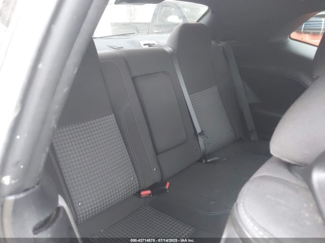 Dodge Challenger Sxt Image 7