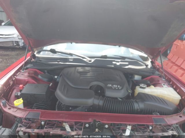 Dodge Challenger Sxt Image 15