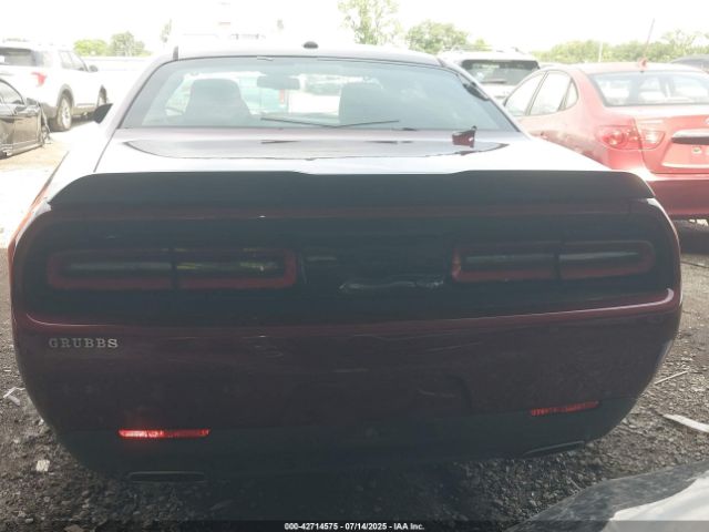 Dodge Challenger Sxt Image 12