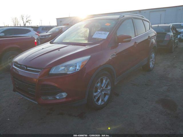 Ford Escape Titanium Image 14