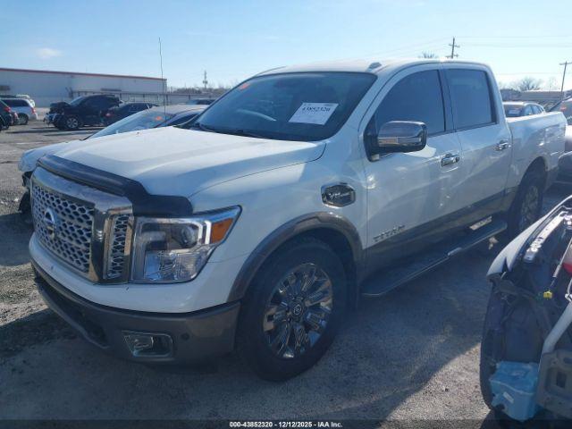 Nissan Titan Platinum Reserve Image 11