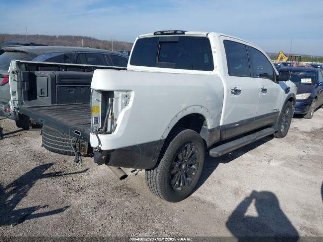 Nissan Titan Platinum Reserve Image 8