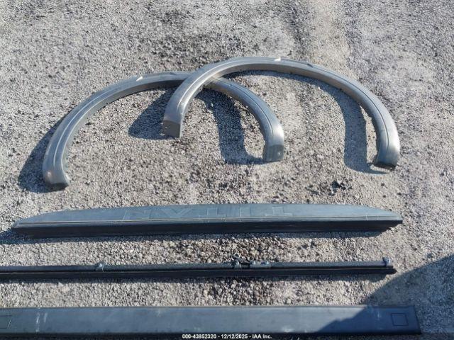 Nissan Titan Platinum Reserve Image 6