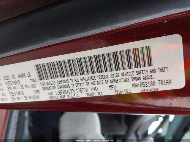 Jeep Wrangler Sahara Image 8