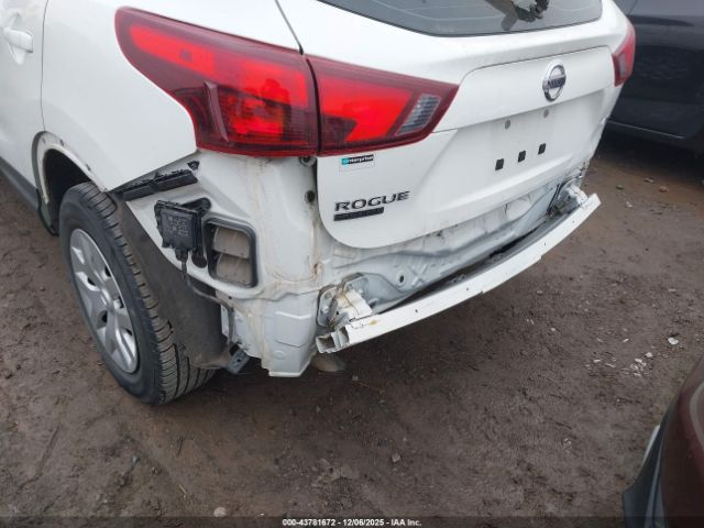 Nissan Rogue S Image 10