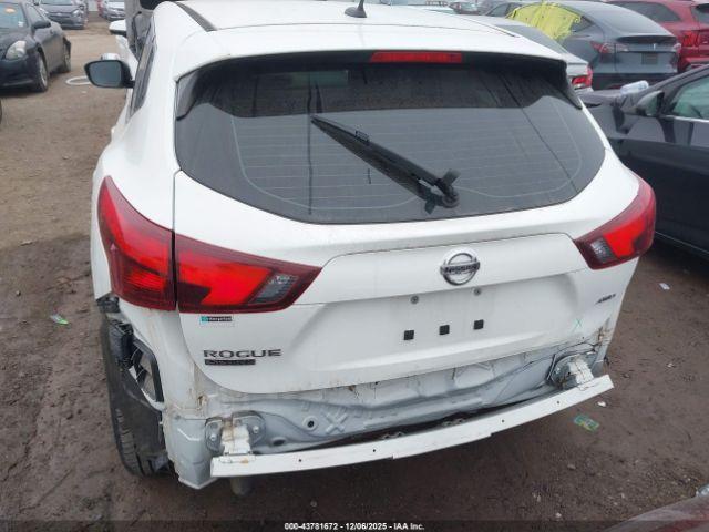 Nissan Rogue S Image 12