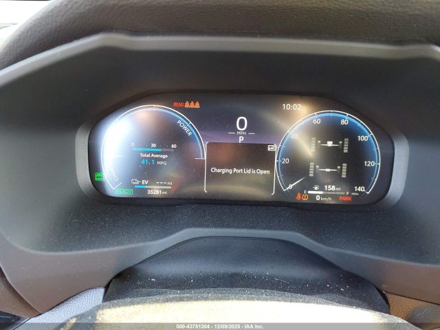 Toyota RAV4 Xse Image 8