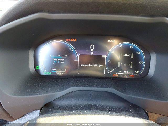 Toyota RAV4 Xse Image 8