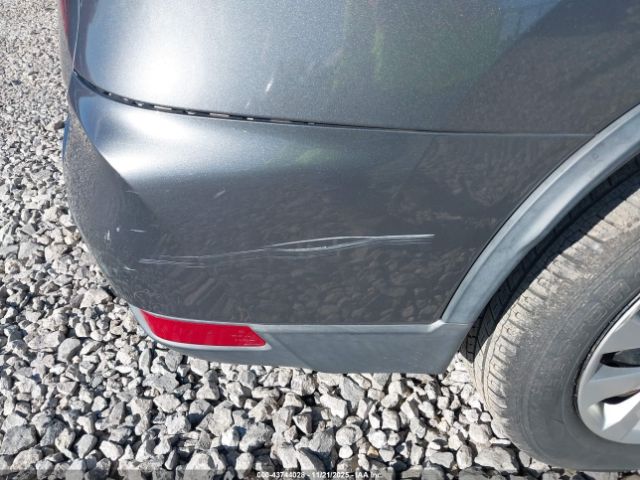 Nissan Rogue S Image 6