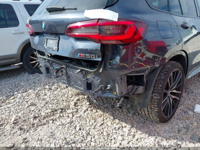 BMW X Series M50i Image 3