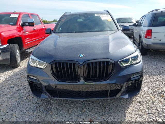 BMW X Series M50i Image 15