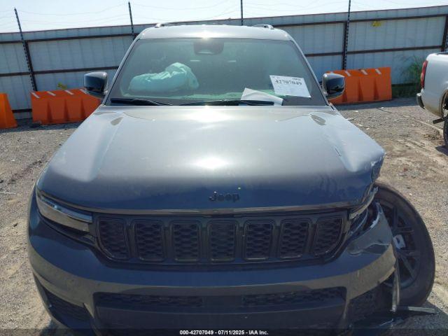 Jeep Grand Cherokee Altitude X 4x4 Image 11