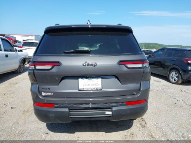 Jeep Grand Cherokee Altitude X 4x4 Image 8