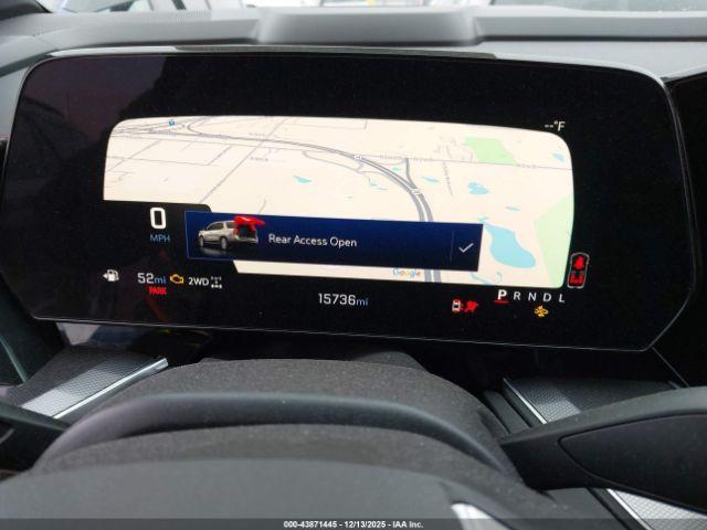 Chevrolet Tahoe Rst Image 11