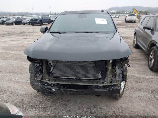 Chevrolet Tahoe Rst Image 13