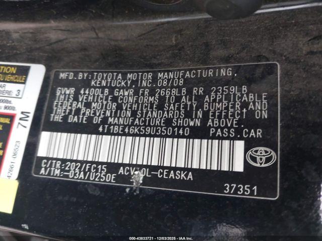 Toyota Camry Se Image 9