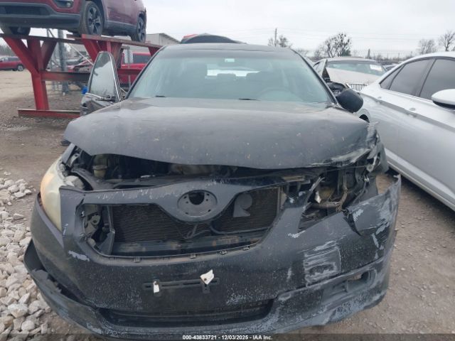 Toyota Camry Se Image 4