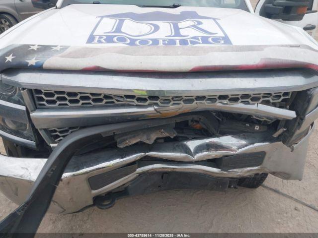 Chevrolet Silverado 2500 Wt Image 9