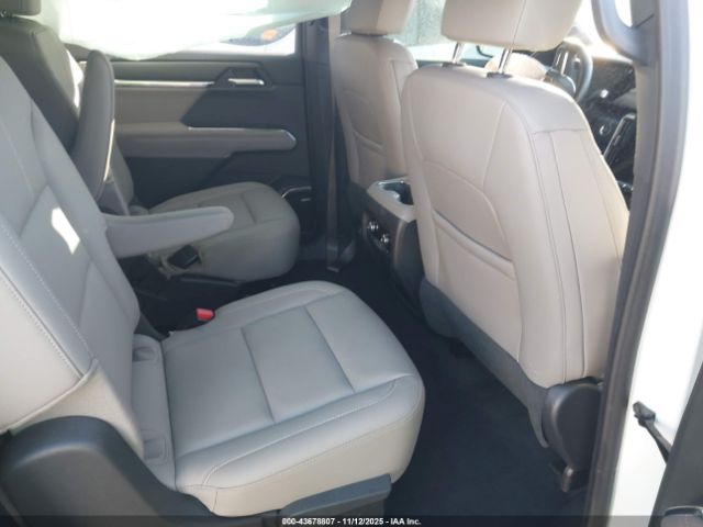 GMC Acadia Fwd Elevation Image 15