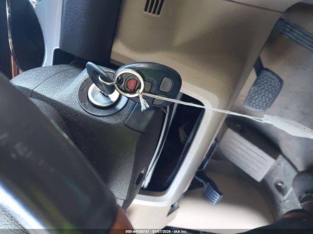 Buick Enclave Leather Image 9