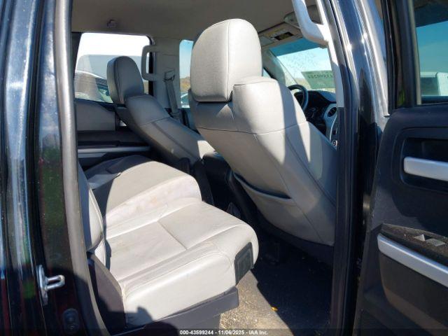 Toyota Tundra Limited 5.7l V8 Image 17