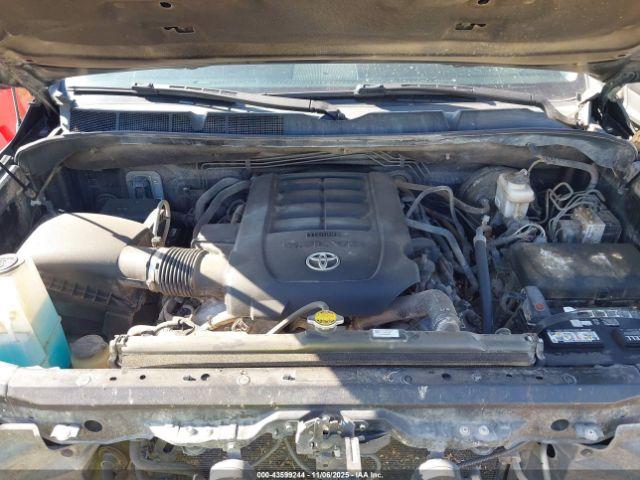 Toyota Tundra Limited 5.7l V8 Image 8