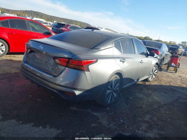 Nissan Altima Sv Fwd Image 2